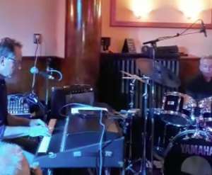 Playing  Recordings on demand!     Worldwide VST connect